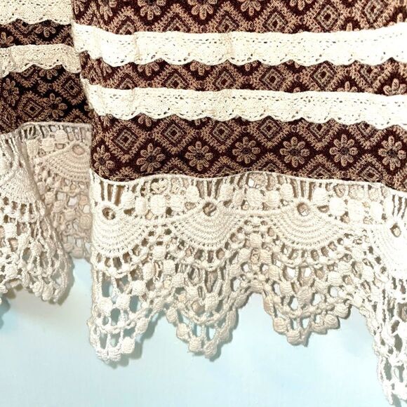 easel lace trimmed simple print dress with elbow sleeves size medium - Picture 2 of 11